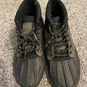 Vans Sk8 Hi Del Pato MTE Men, Black Grape Leaf
